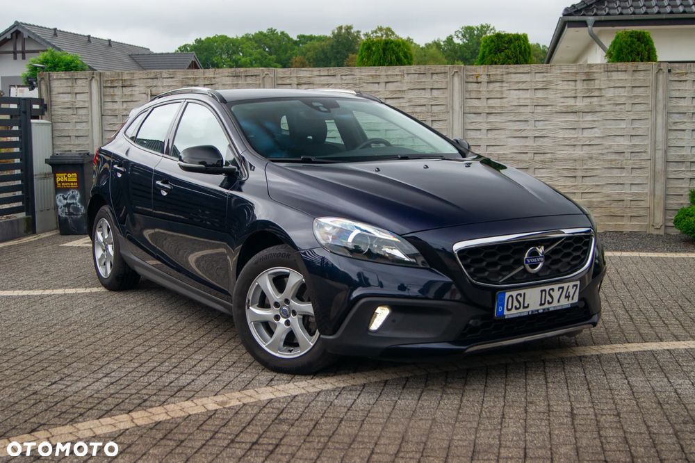 Volvo V40 Cross Country D3 Geartronic Momentum - 1