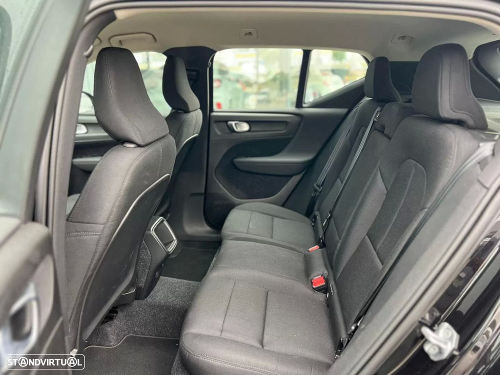 Volvo XC 40 2.0 D3 Momentum - 10