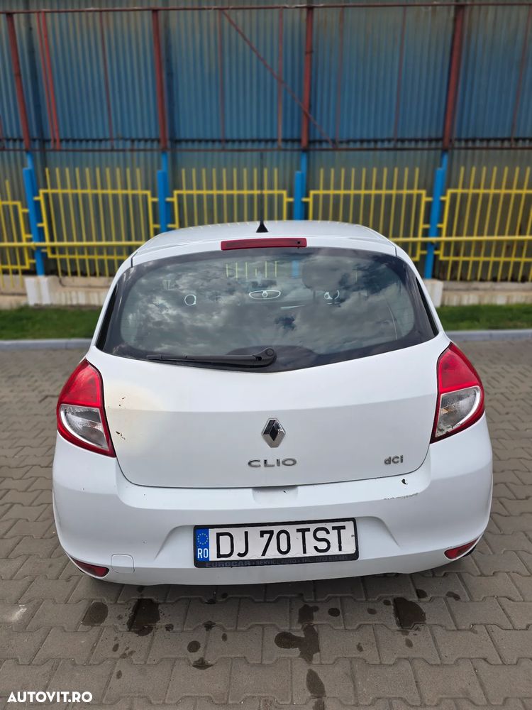 Renault Clio III 1.5 dCi Dynamique - 5
