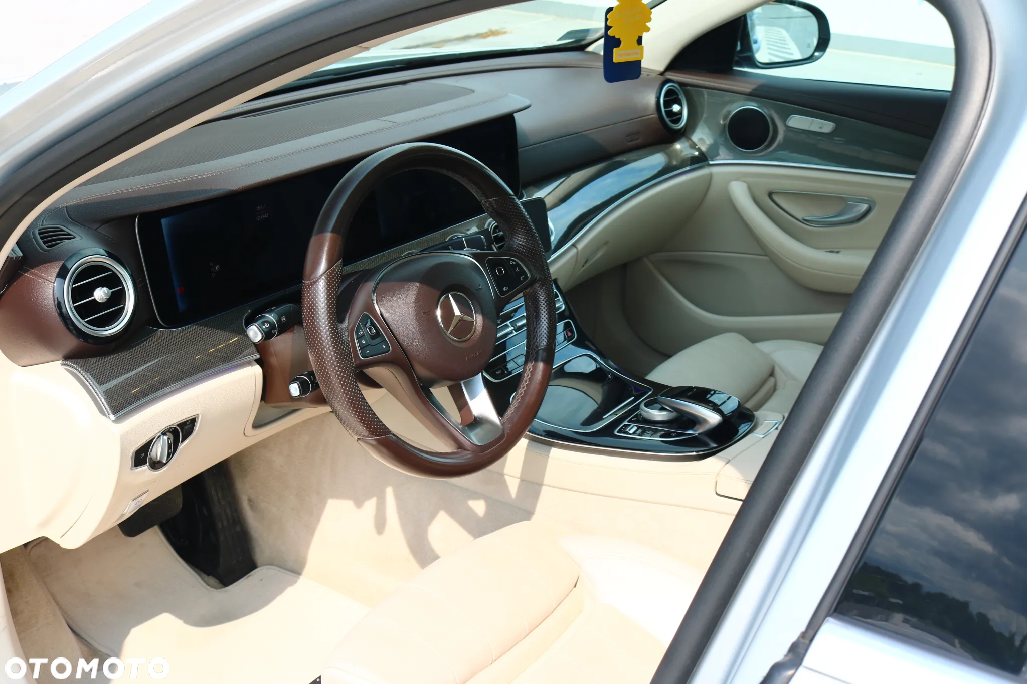 Mercedes-Benz Klasa E - 12