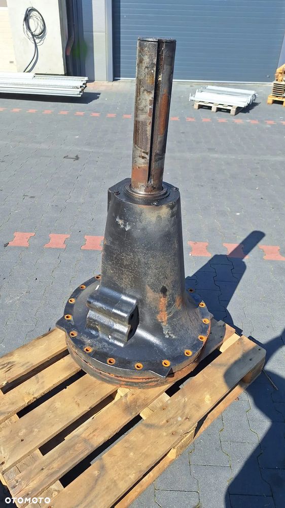 półoś obudowa 300578a4 osi przedniej mostu 86985668r case steiger 435 530 stx 450 500 - 1