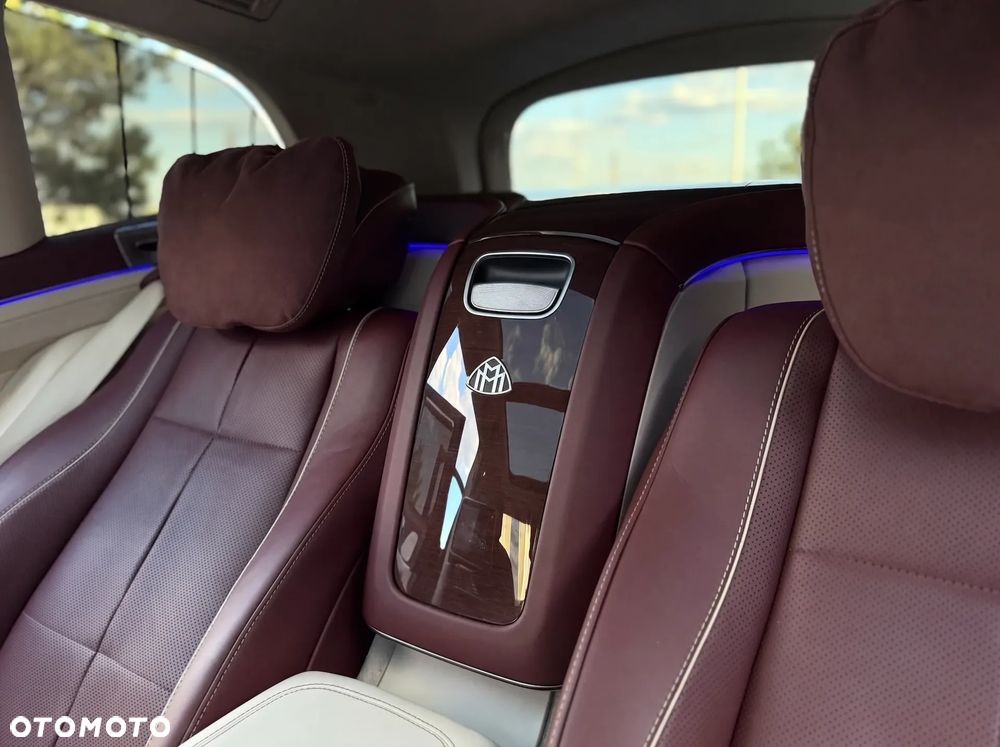 Mercedes-Benz GLS Maybach 600 4-Matic - 17