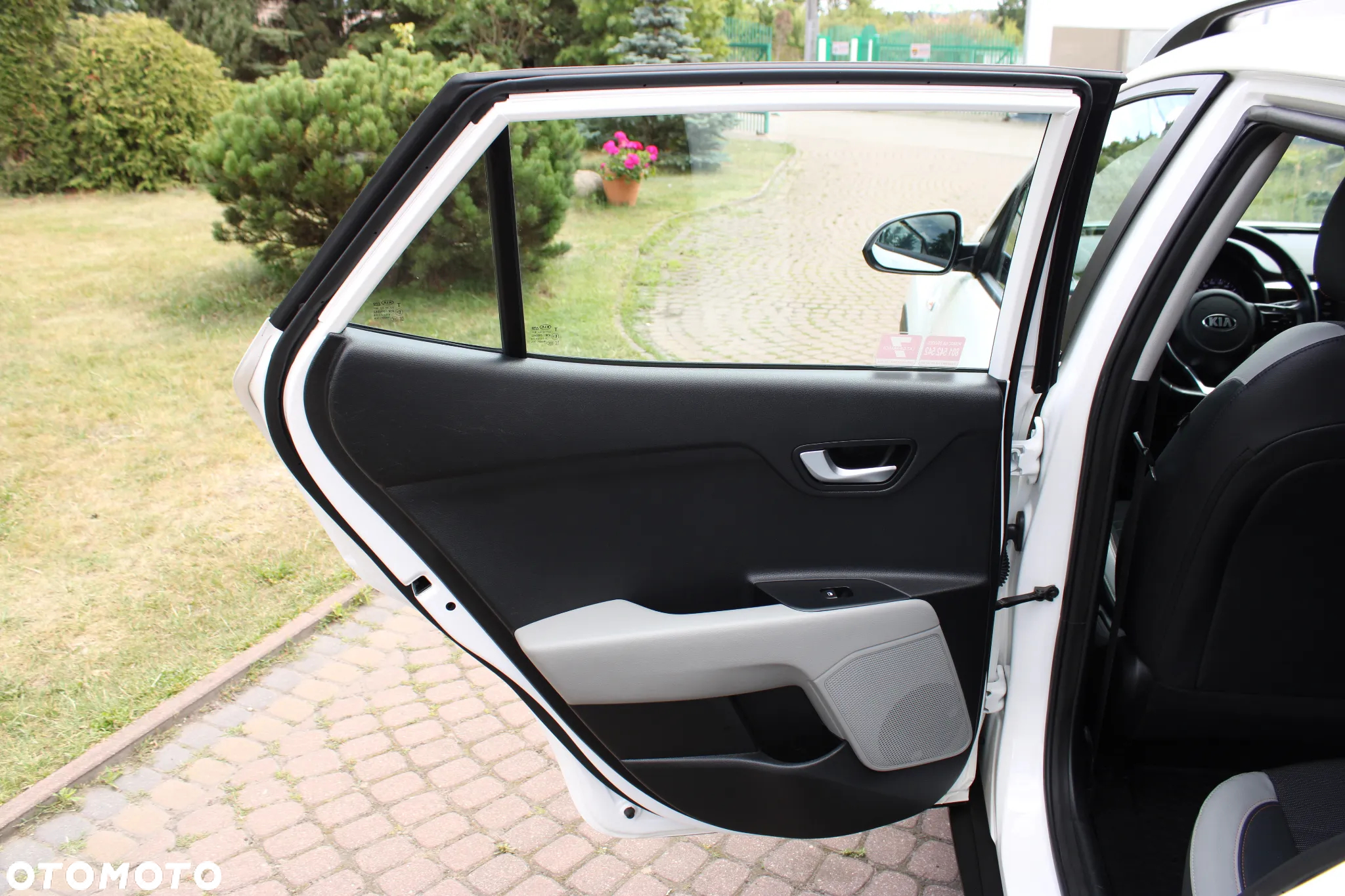 Kia Stonic 1.0 T-GDI M - 17