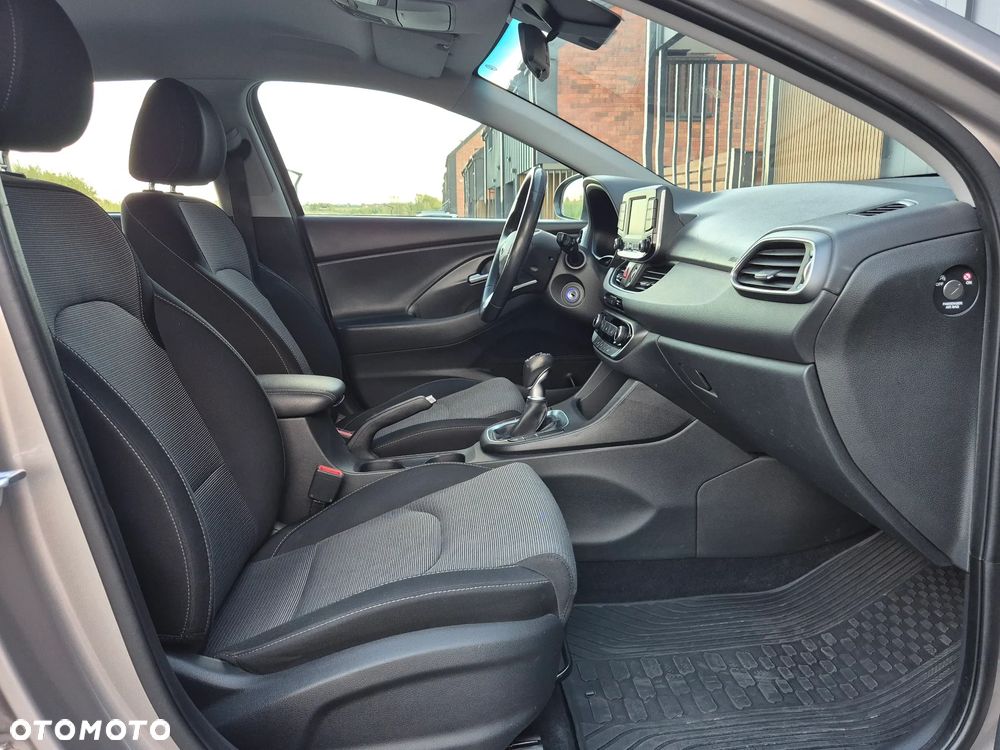 Hyundai i30 1.4 Premiere Comfort - 7