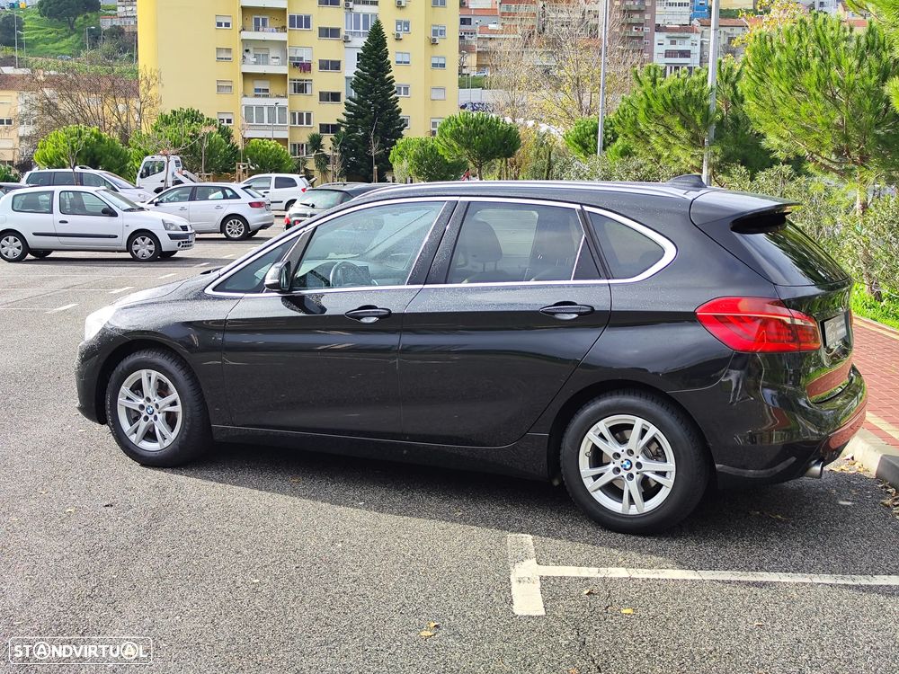 BMW 216 Active Tourer d Aut. Sport Line - 11
