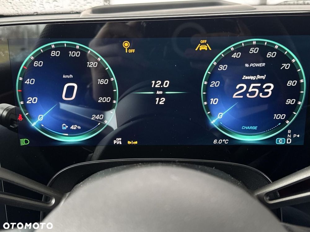 Mercedes-Benz CLA - 21