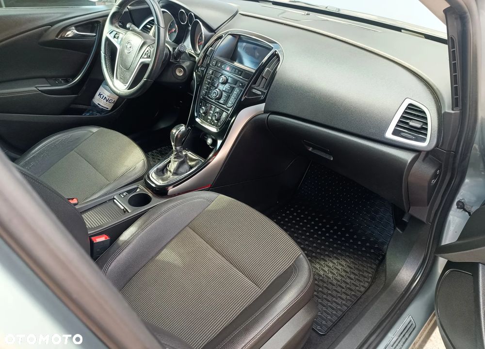 Opel Astra 1.4 T Cosmo S&S EU6 - 14