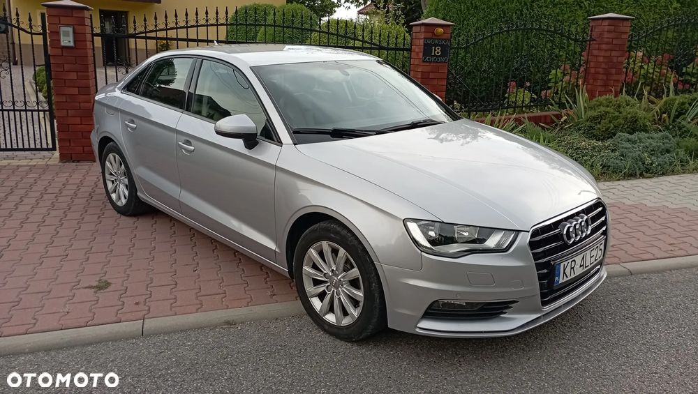 Audi A3 2.0 TDI (clean diesel) Attraction - 2