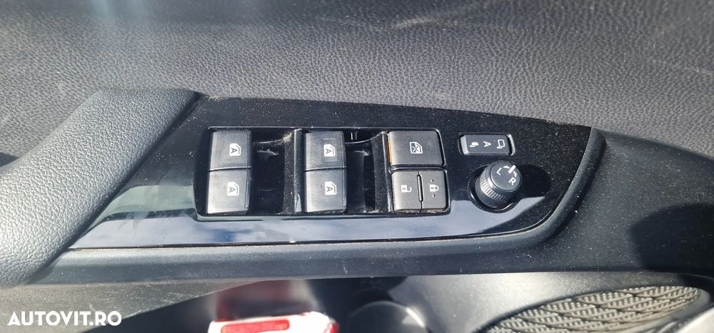 Toyota Prius Hybrid Comfort - 7