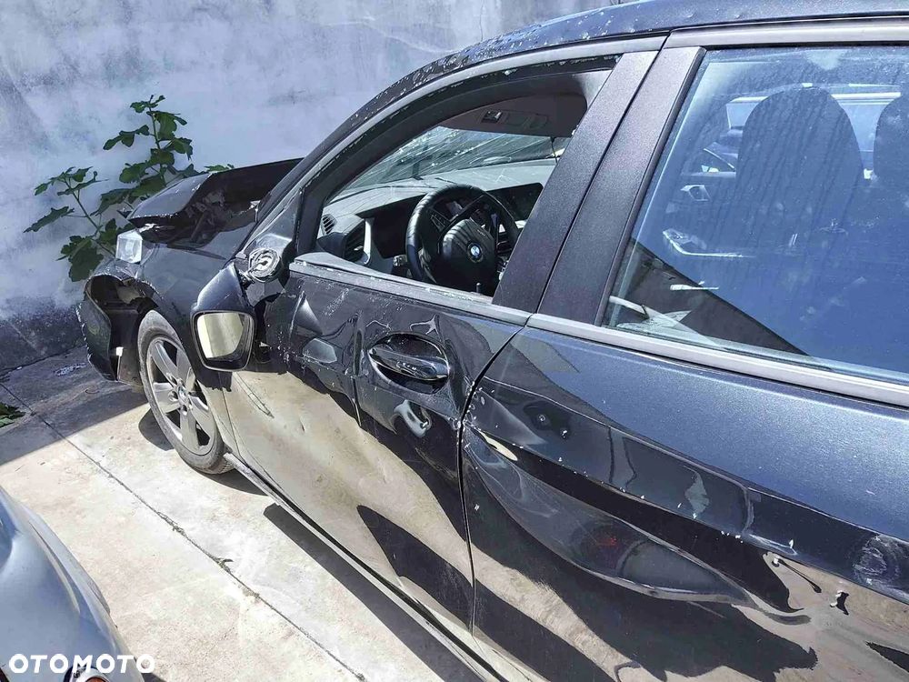 BMW Seria 1 118i - 6