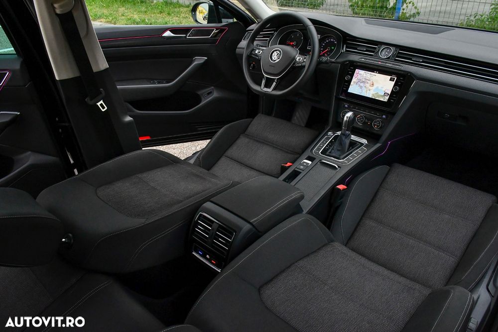 Volkswagen Passat 2.0 TDI DSG Comfortline - 16