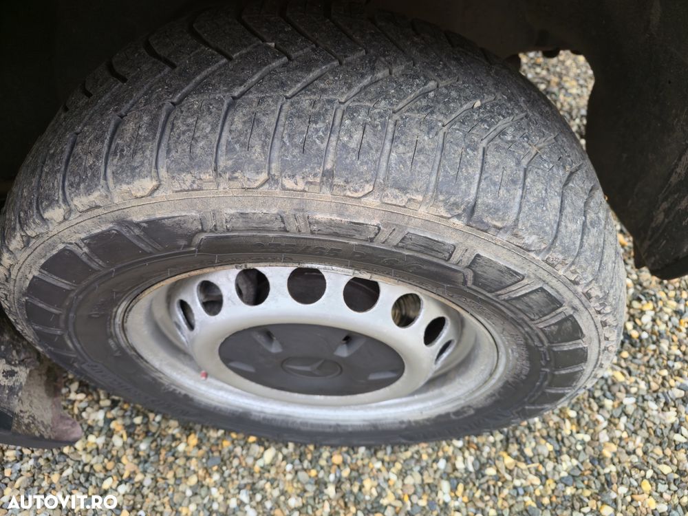 Mercedes-Benz Sprinter - 13