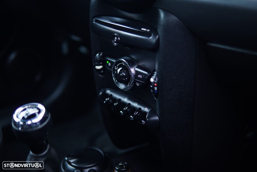 MINI 3 Portas Cooper D - 41