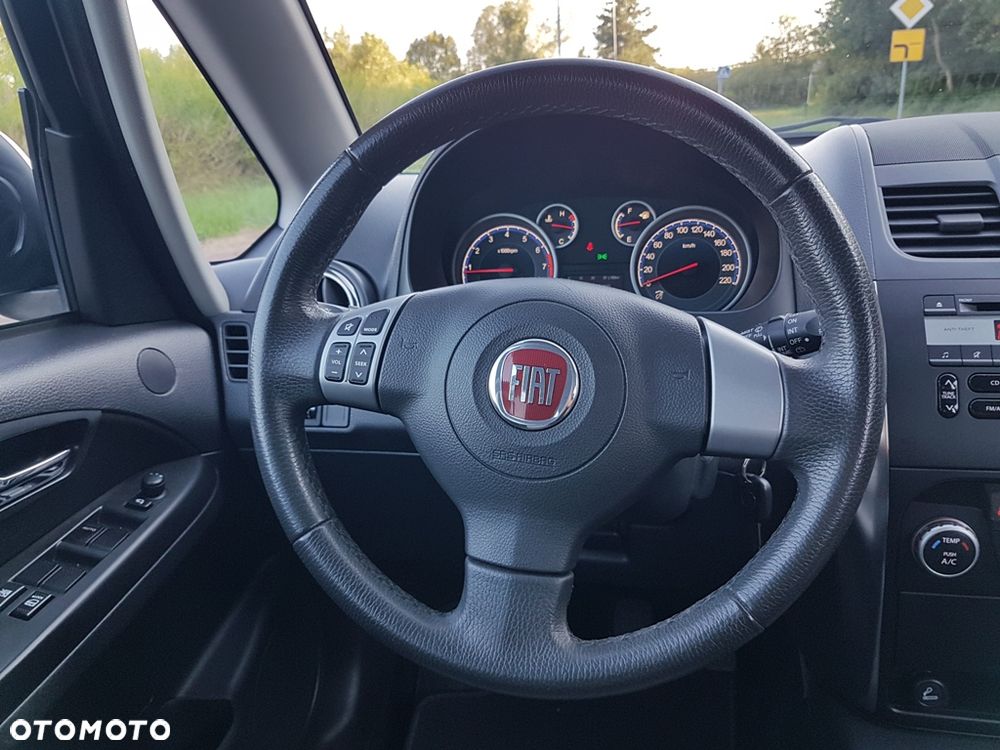 Fiat Sedici 1.6 16V 4x4 Luxury - 34