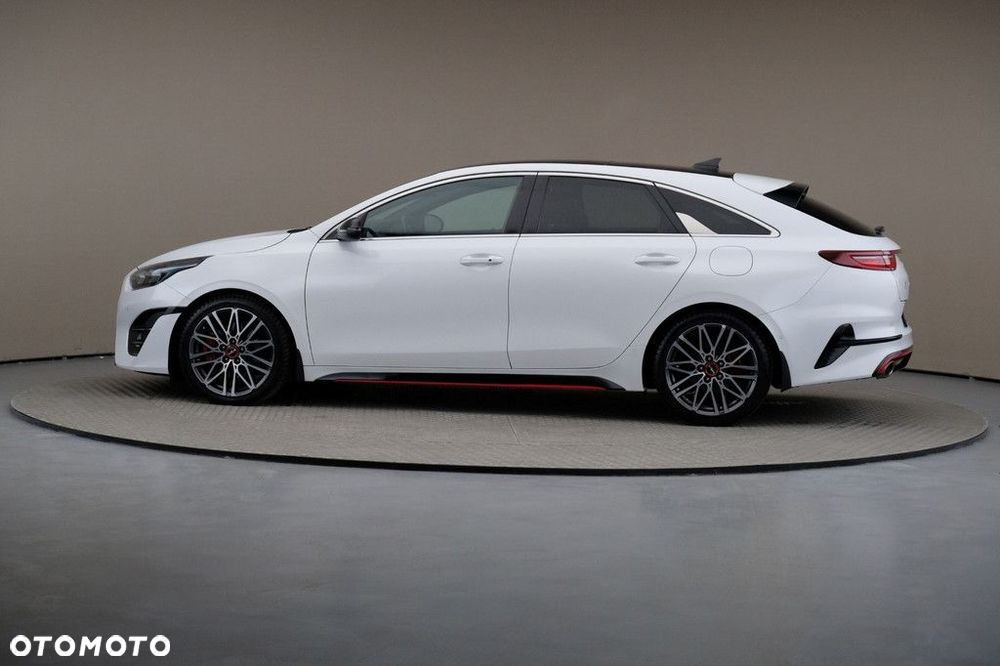 Kia ProCeed - 4