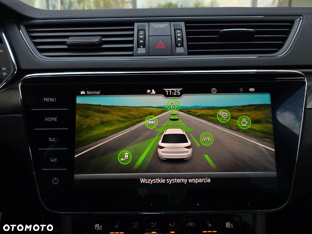 Skoda Superb 2.0 TDI SCR Sportline DSG - 29