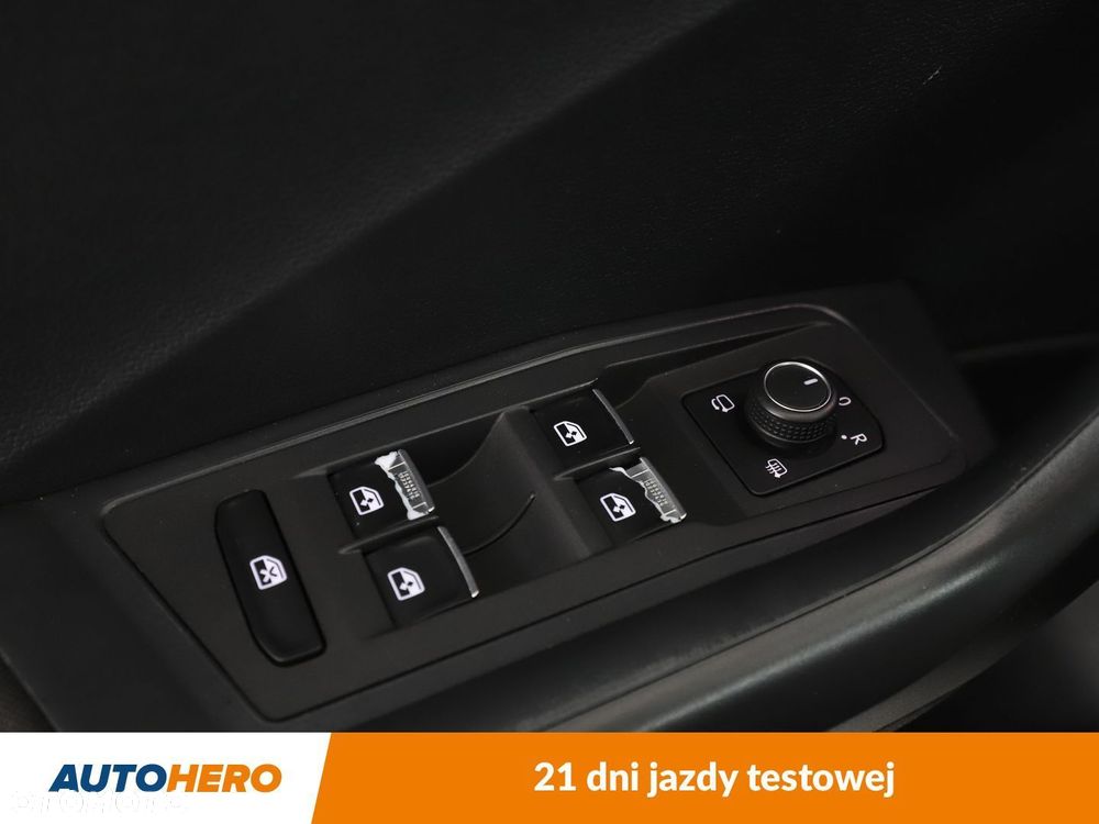 Volkswagen T-Roc 1.0 TSI Premium - 30
