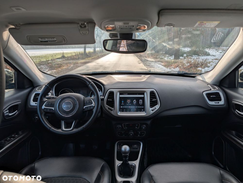 Jeep Compass 1.4 MultiAir Longitude - 17
