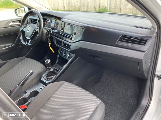 VW Polo 1.0 Confortline - 24