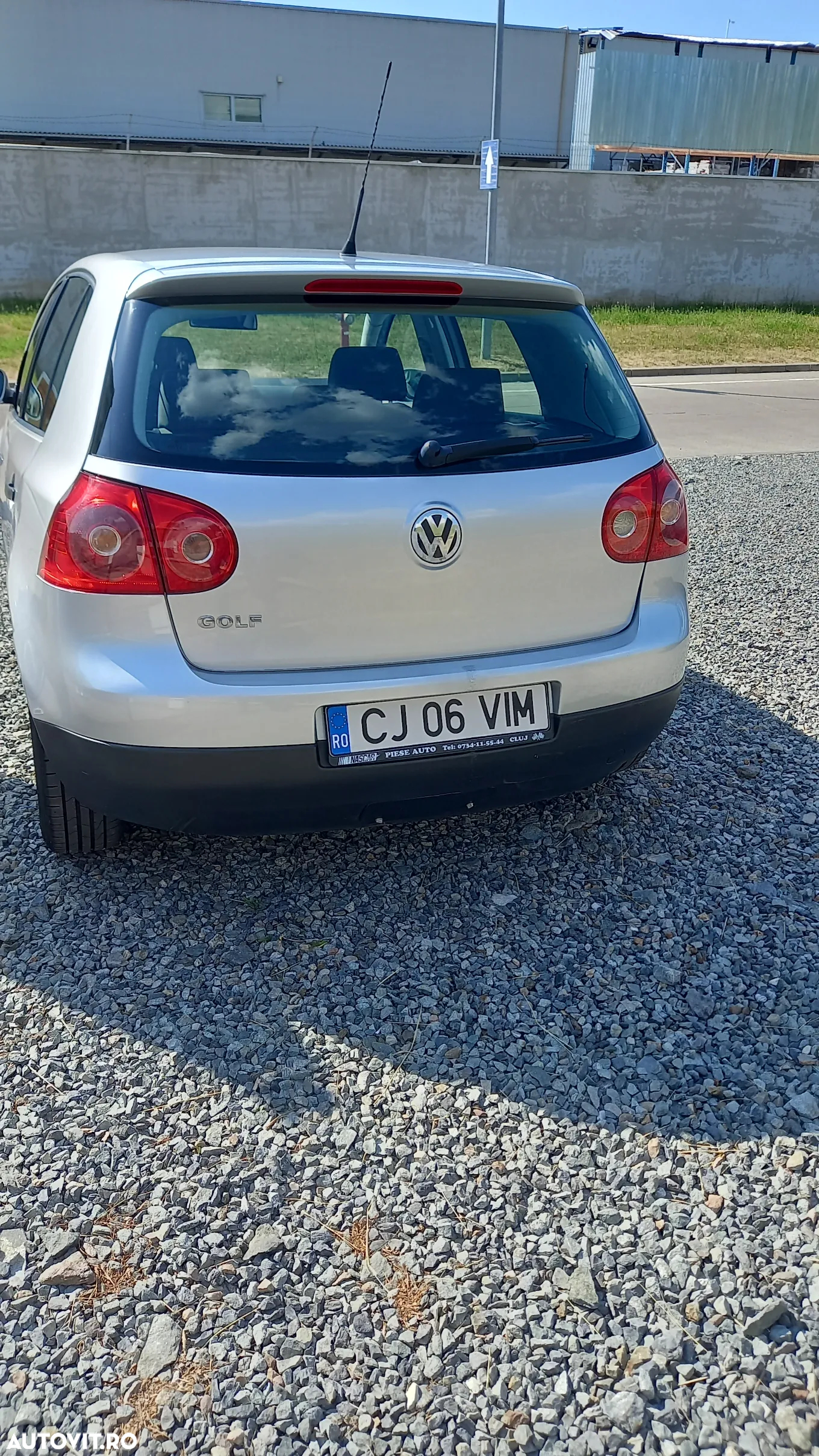 Volkswagen Golf - 6