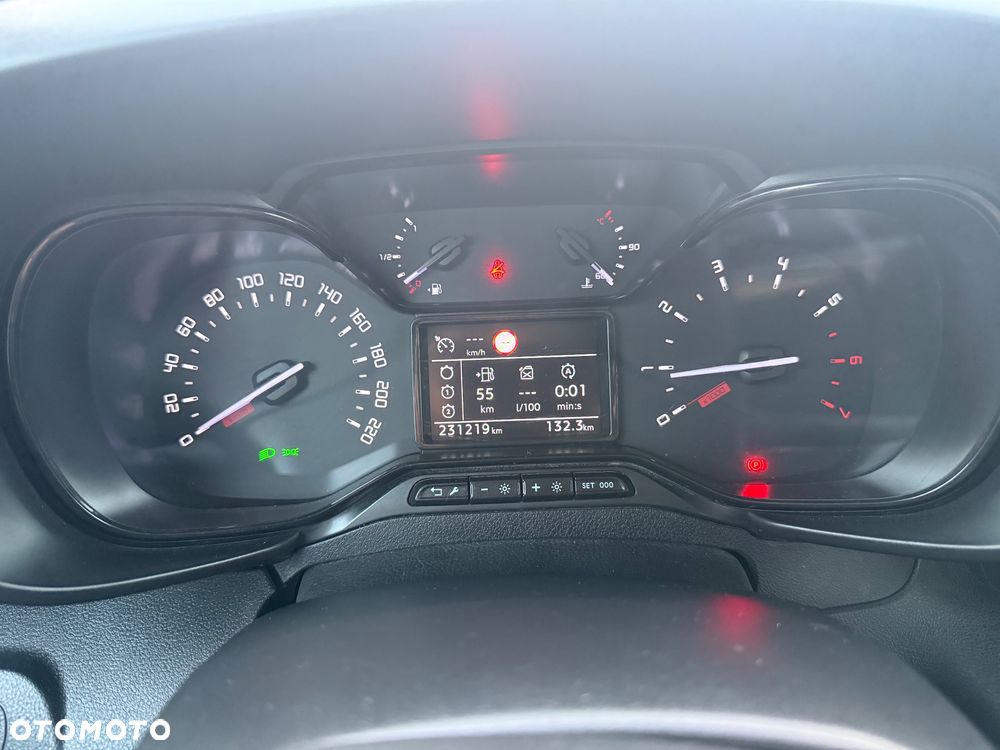 Toyota Proace City Verso Long 1.5 D-4D Business - 21