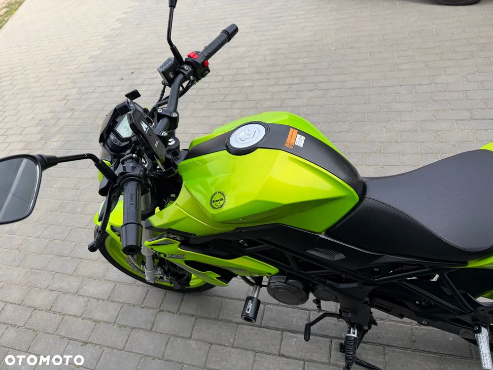 Benelli BN 125 - 33