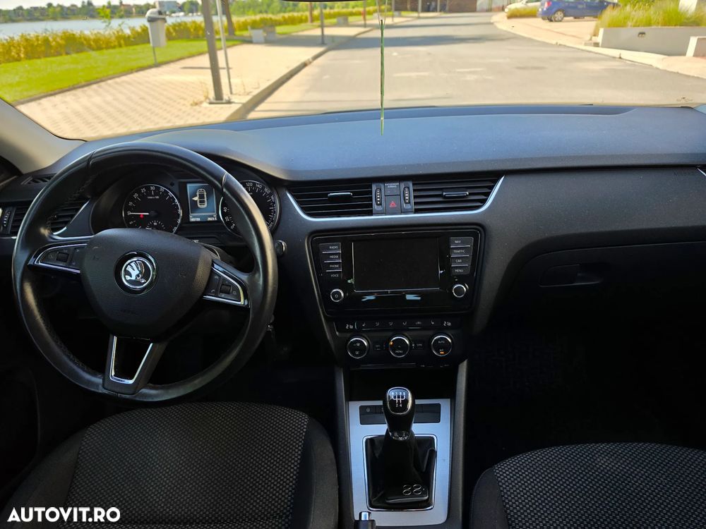 Skoda Octavia 1.6 TDI Style - 7