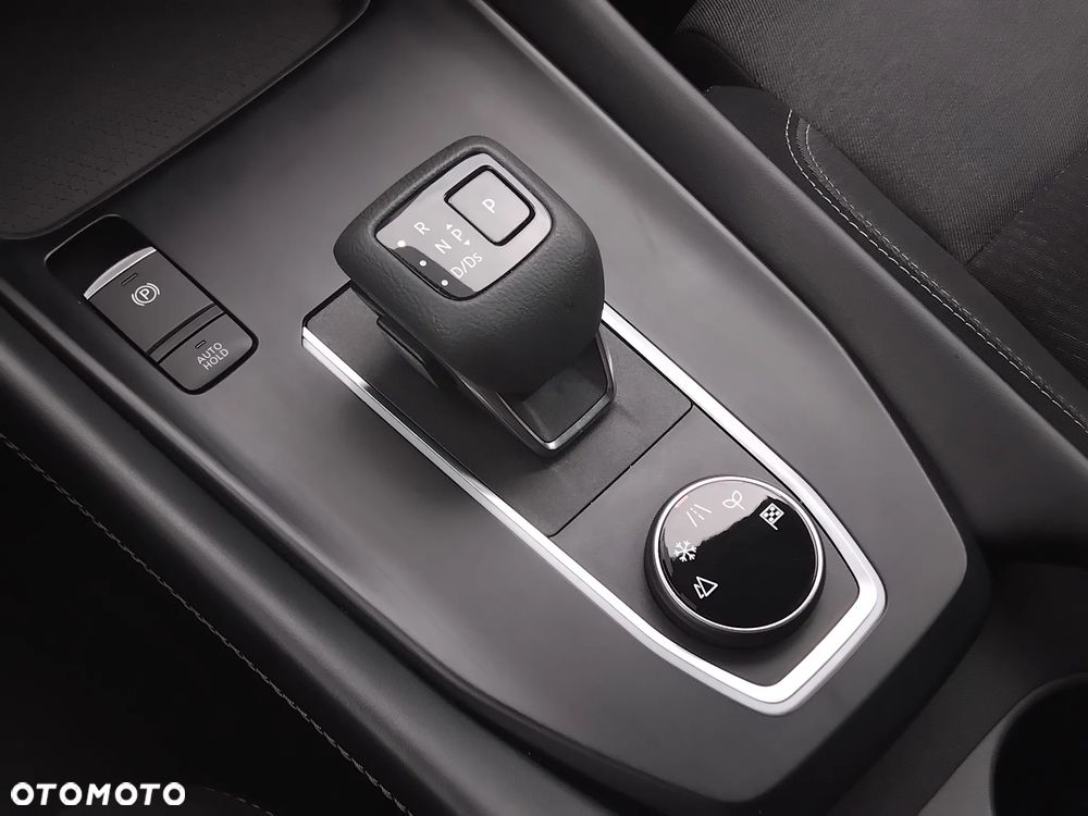 Nissan Qashqai 1.3 DIG-T MHEV 4x4 N-Connecta Xtronic - 11