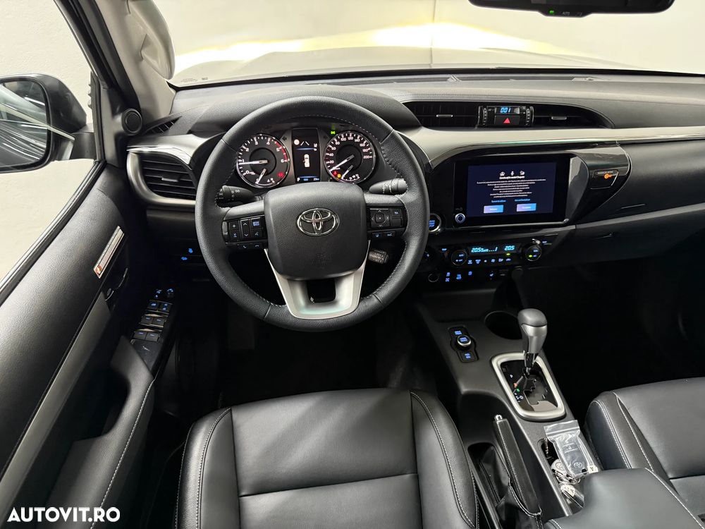 Toyota Hilux 2.8D 204CP 4x4 Double Cab AT Executive - 15