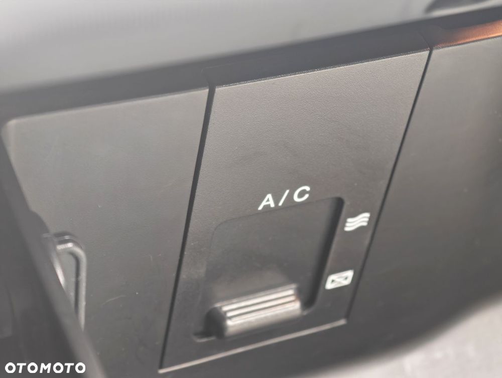 Kia Ceed 1.4 CVVT LX - 33