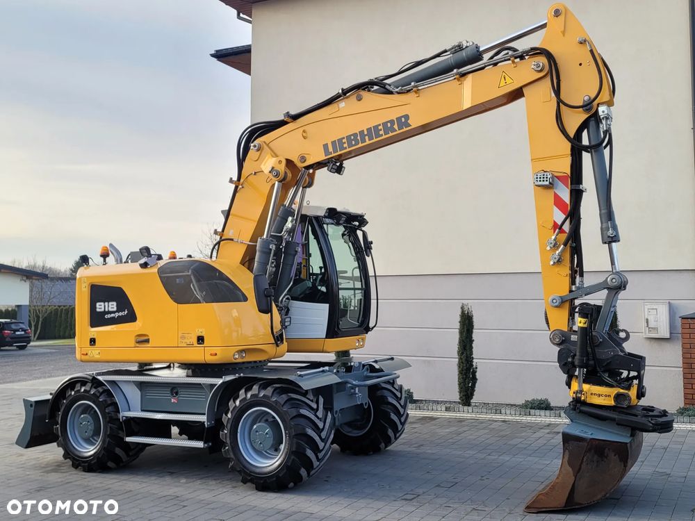 Liebherr A918 compact / ROTOTILT ze szczypcami / 7800h / bez AdBlue i DPF / - 1