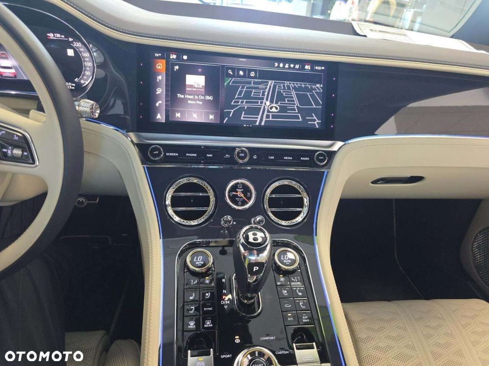 Bentley Continental GT - 11