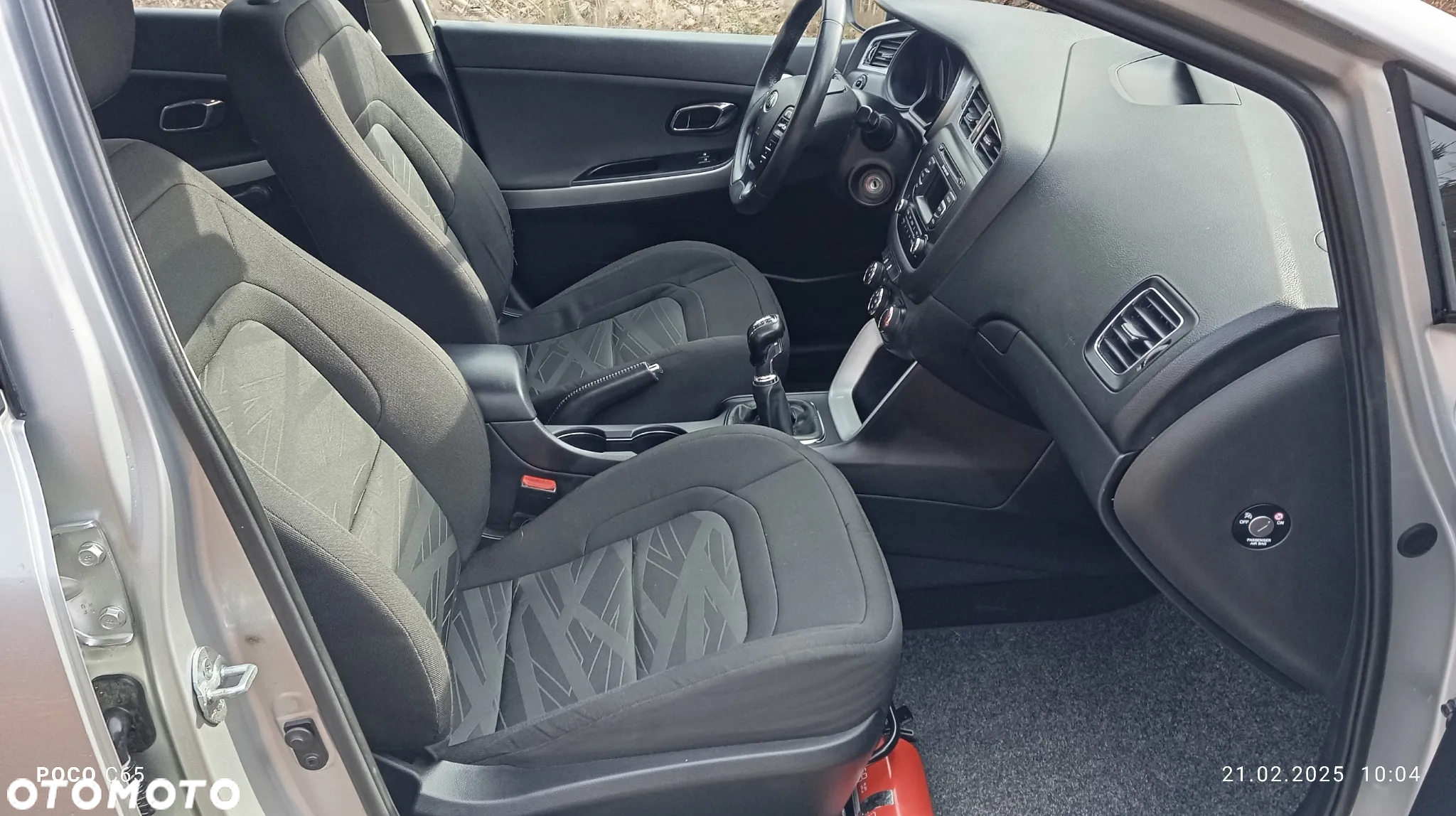 Kia Ceed - 12