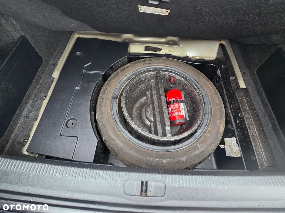 Volkswagen Passat 2.0 TDI Comfortline - 10