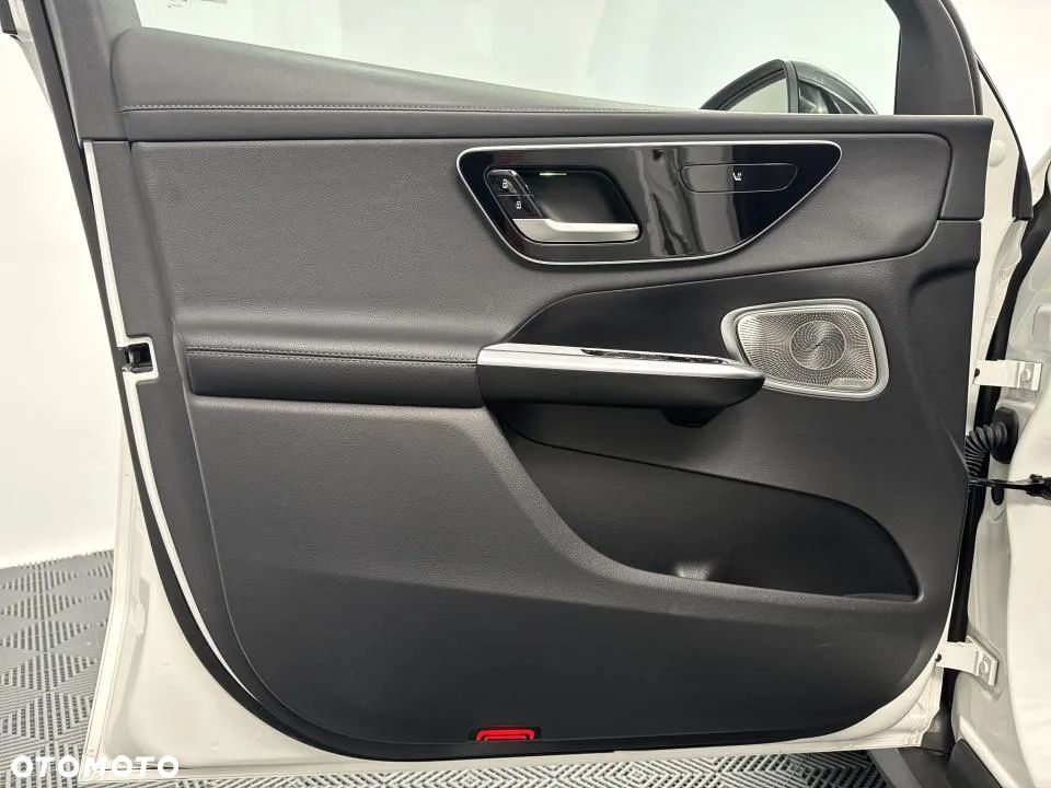 Mercedes-Benz GLC 300 d 4-Matic - 10
