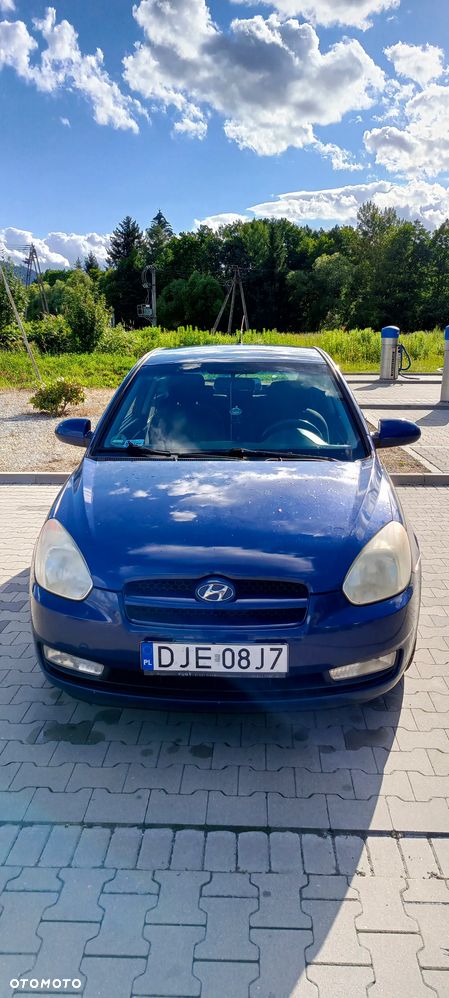 Hyundai Accent 1.4 Comfort - 2