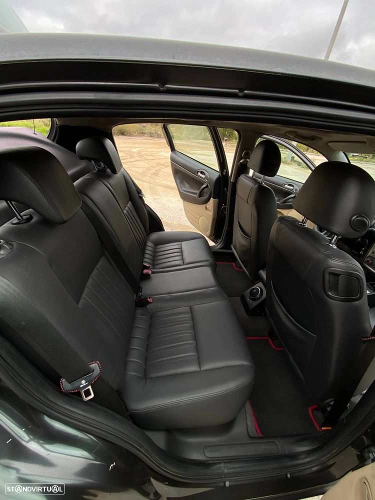 Alfa Romeo 147 1.9 JTD 16V Executive - 13