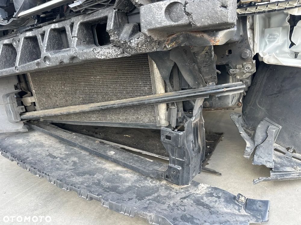 Volkswagen Passat 2.0 TDI SCR DSG Comfortline - 13