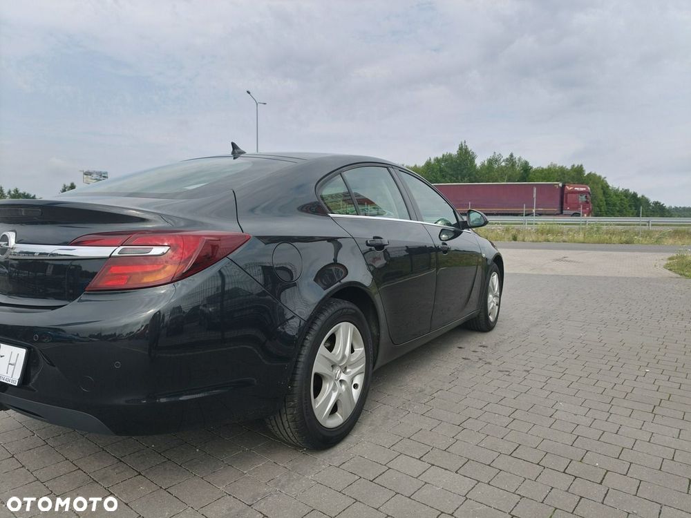 Opel Insignia - 12