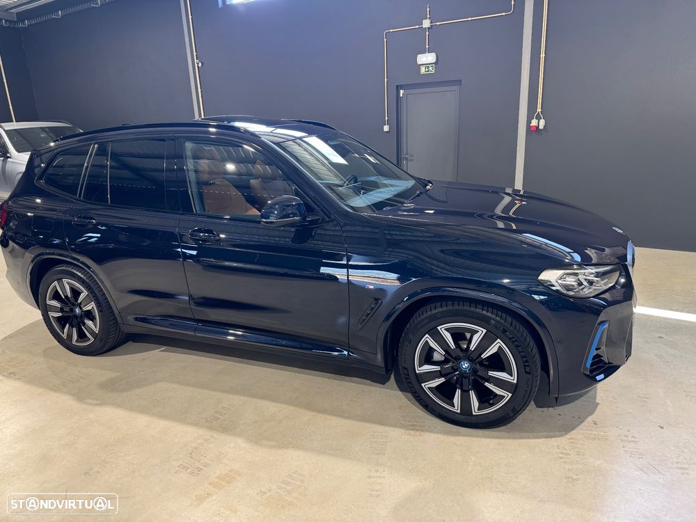 BMW iX3 M Sport Inspiring - 16