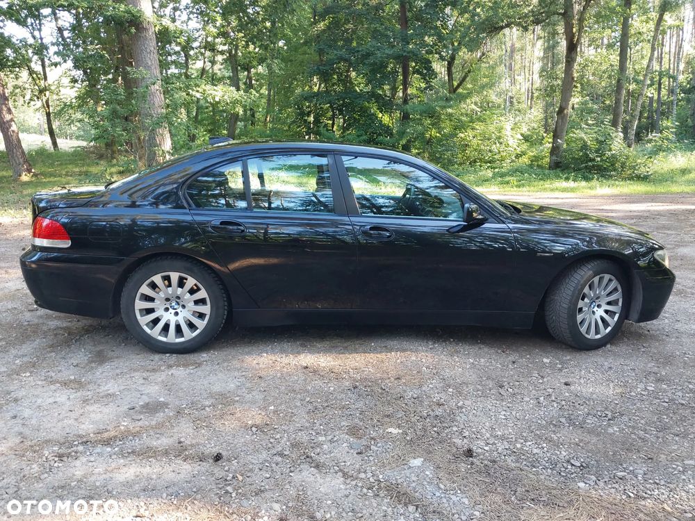 BMW Seria 7 - 12