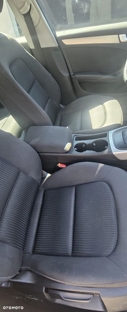 Audi A4 Limousine - 12