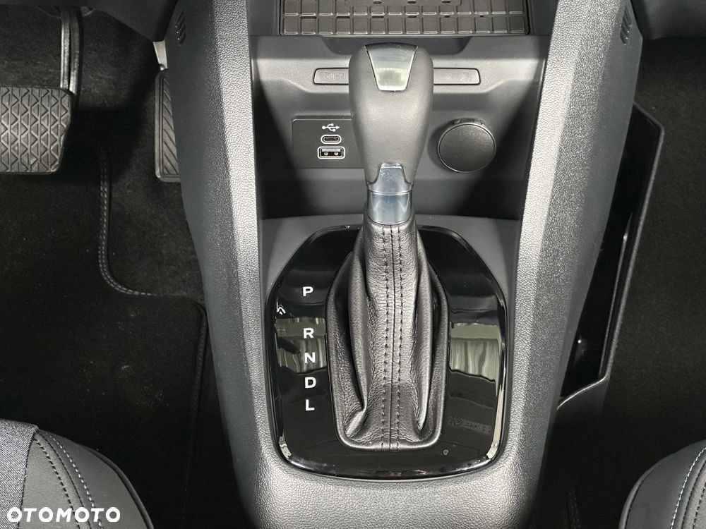Ford Tourneo - 20