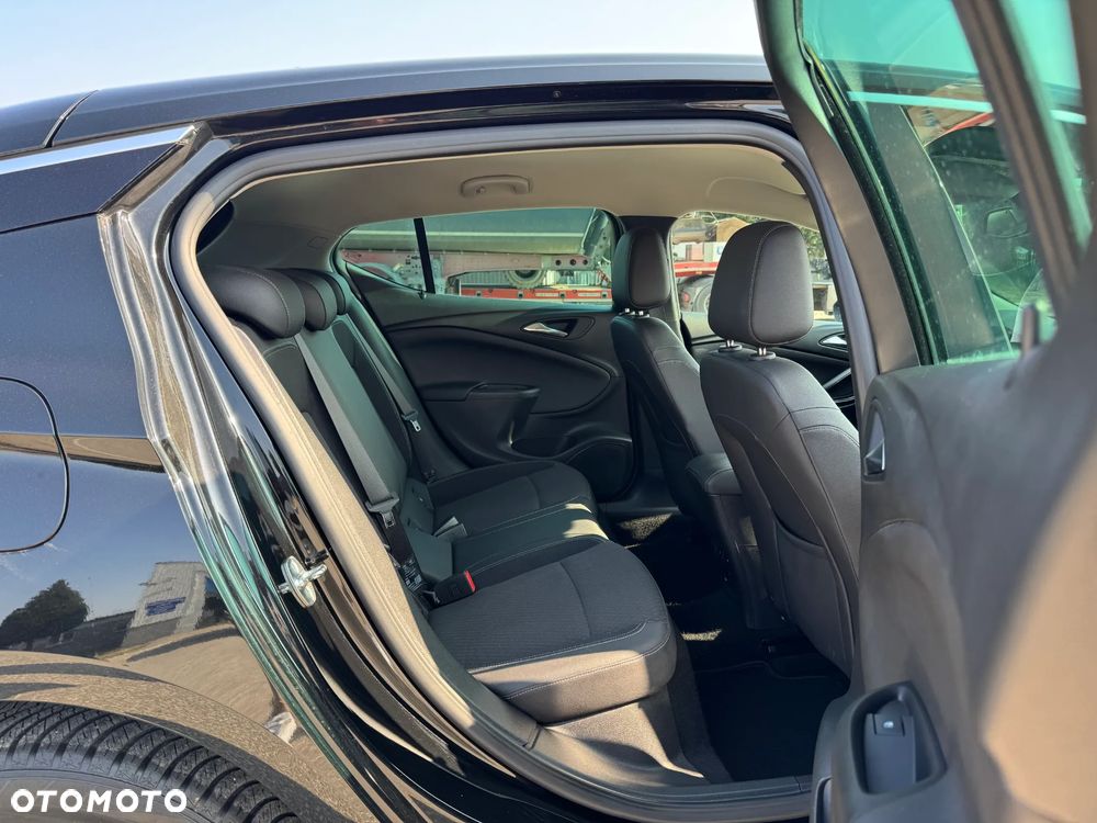 Opel Astra 1.4 Turbo Start/Stop Dynamic - 32