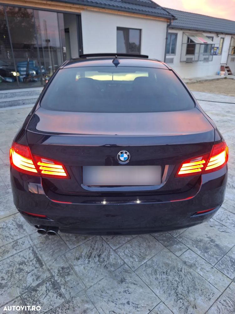 BMW Seria 5 520d Aut. Luxury Line - 11