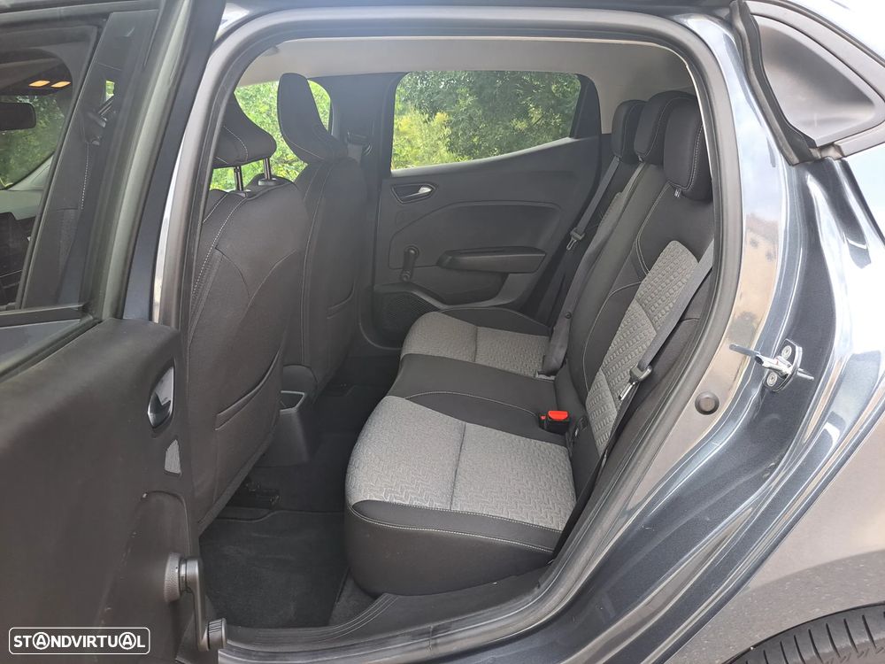 Renault Clio 1.0 TCe Evolution - 35