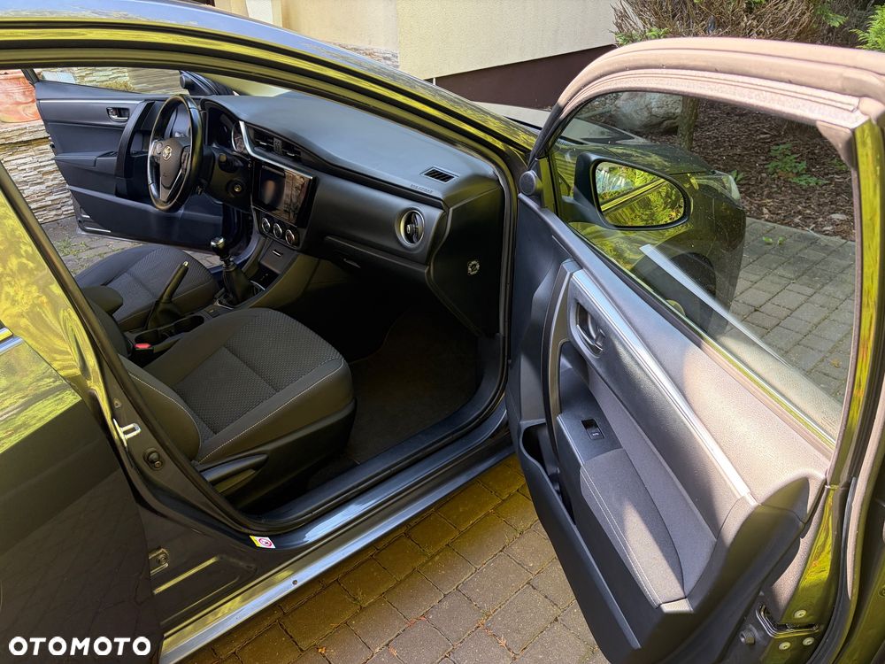 Toyota Corolla 1.6 Active - 10