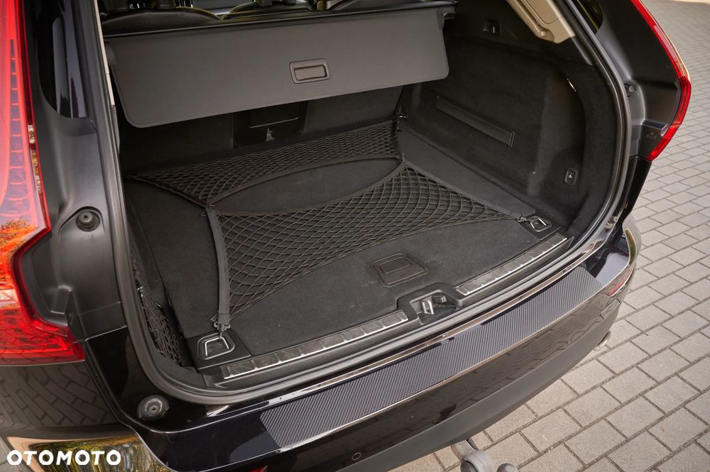 Volvo XC 60 D3 Momentum Pro - 26