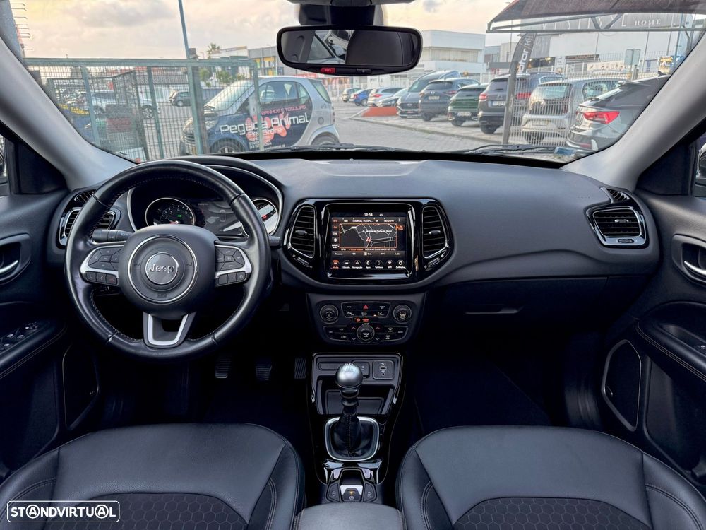 Jeep Compass 1.3 T Limited - 25