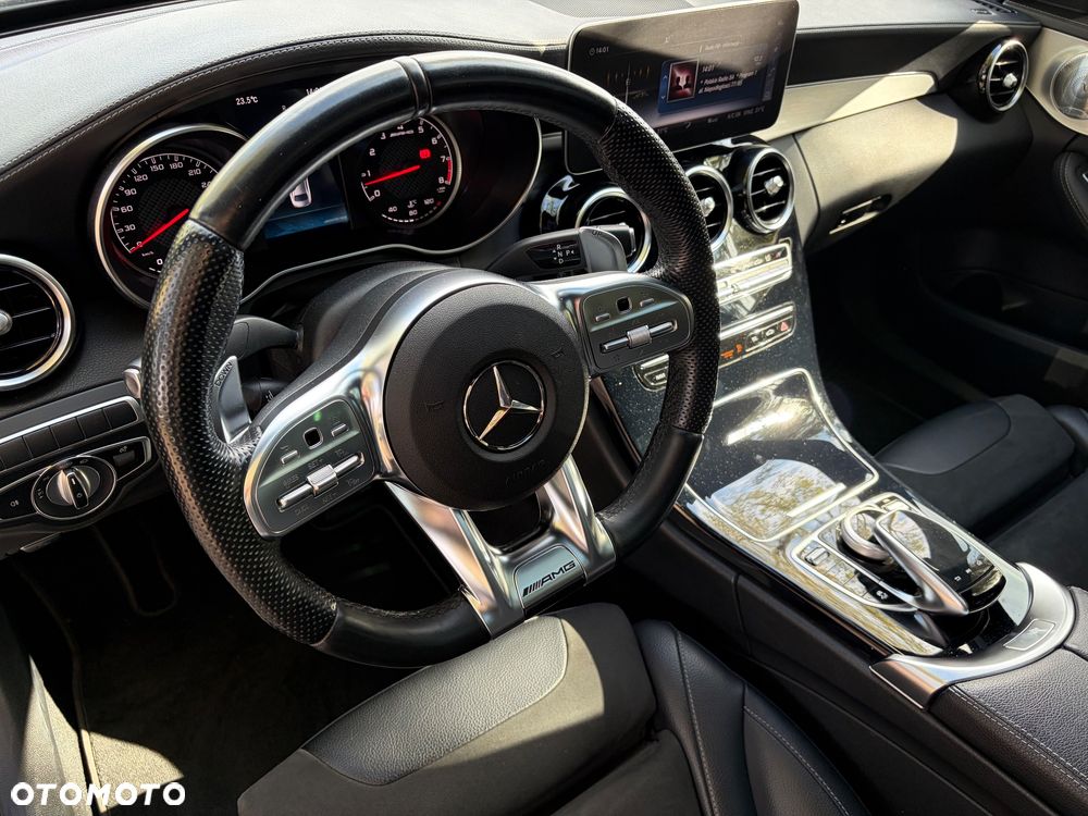 Mercedes-Benz Klasa C 63 AMG 9G - 23